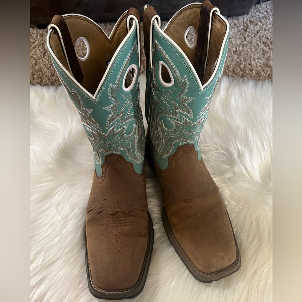 Durango Lady Rebel boots in turquoise